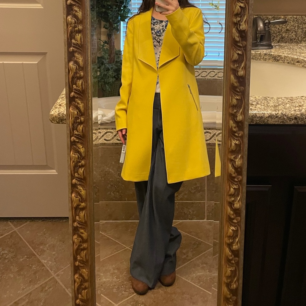 Tahari yellow blazer